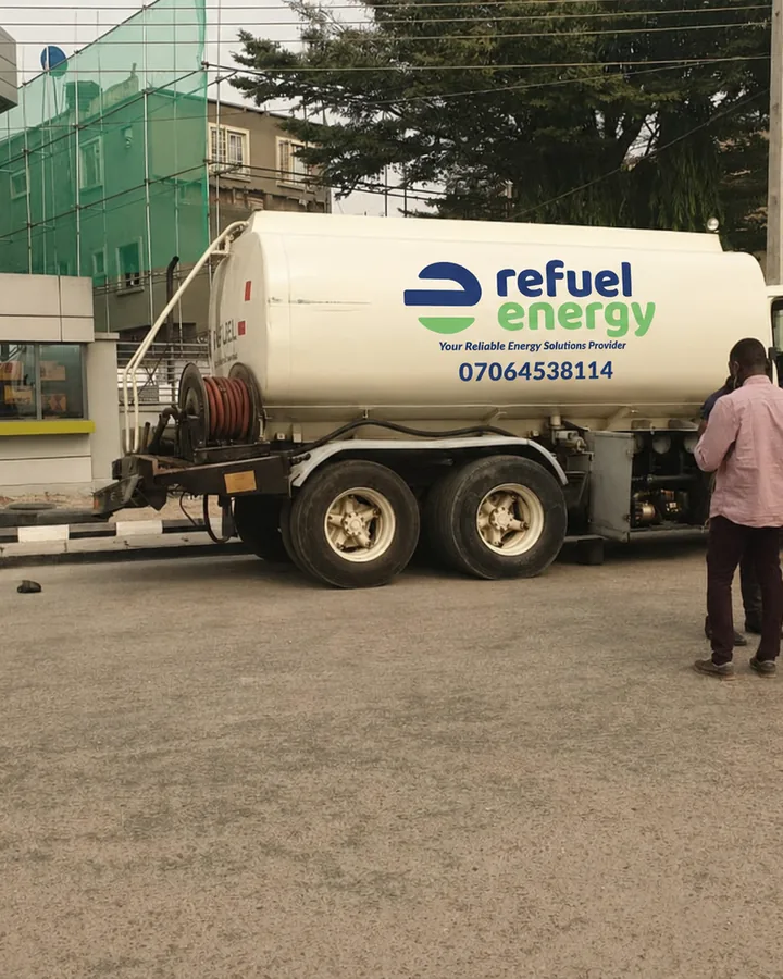 Refuel Energy delivery vehicle at a facility